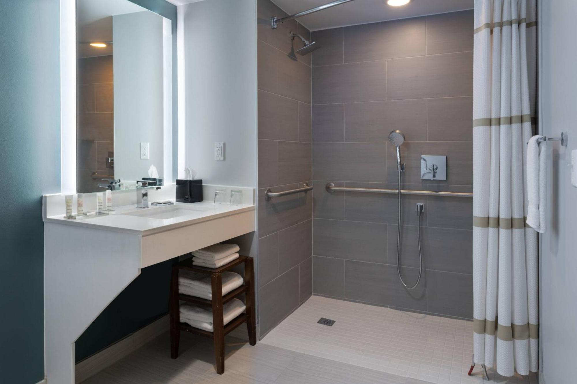 Marriott Greensboro Downtown Buitenkant foto
