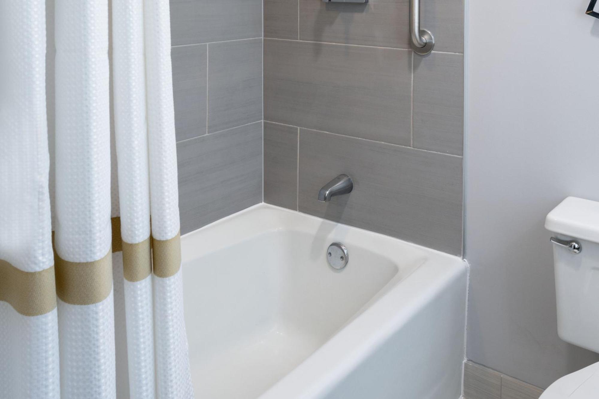 Marriott Greensboro Downtown Buitenkant foto