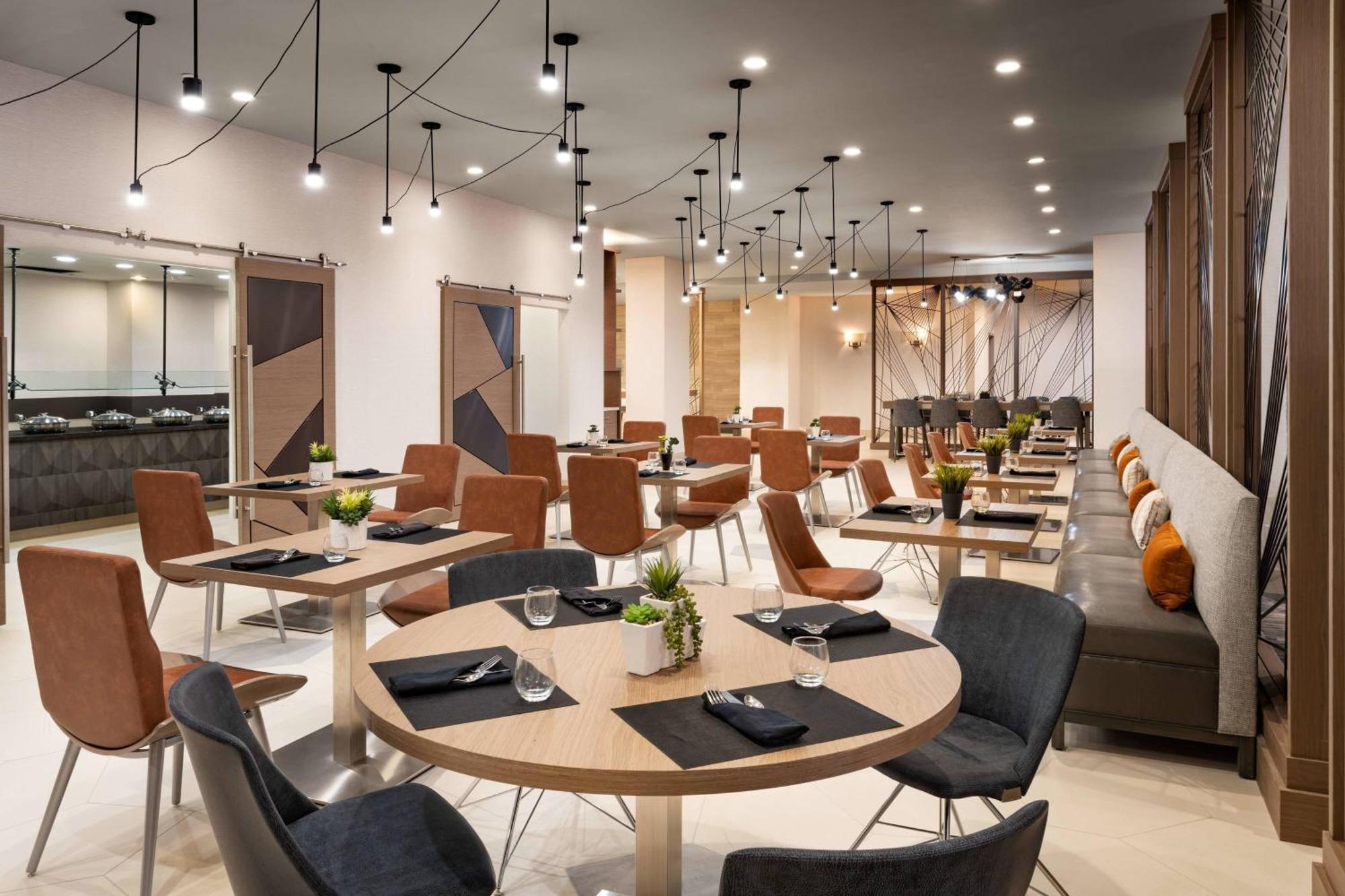 Marriott Greensboro Downtown Buitenkant foto