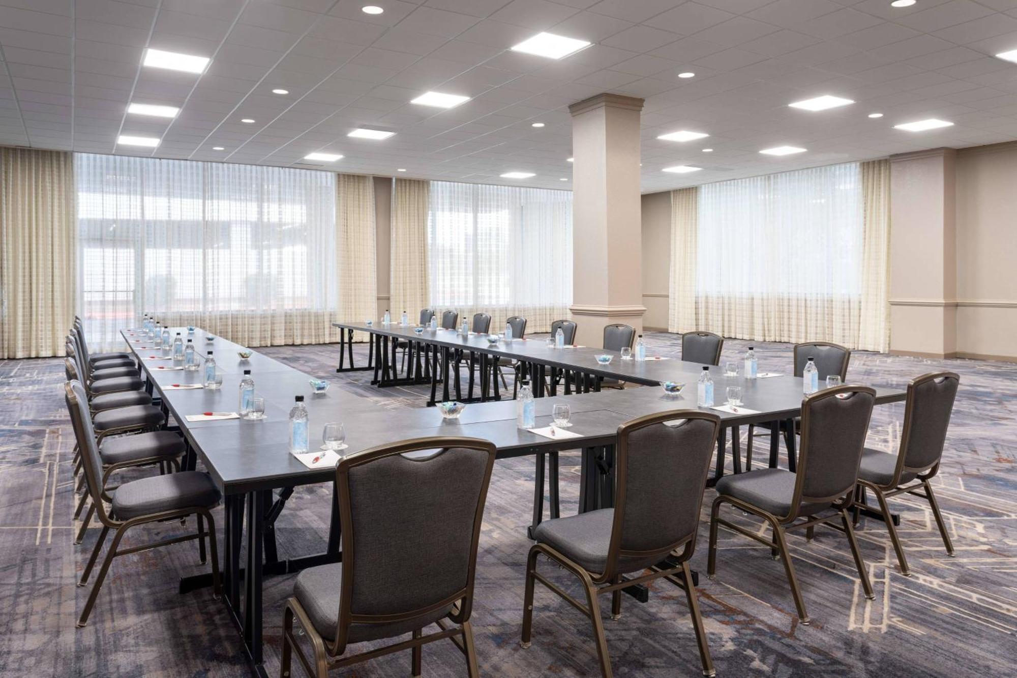 Marriott Greensboro Downtown Buitenkant foto