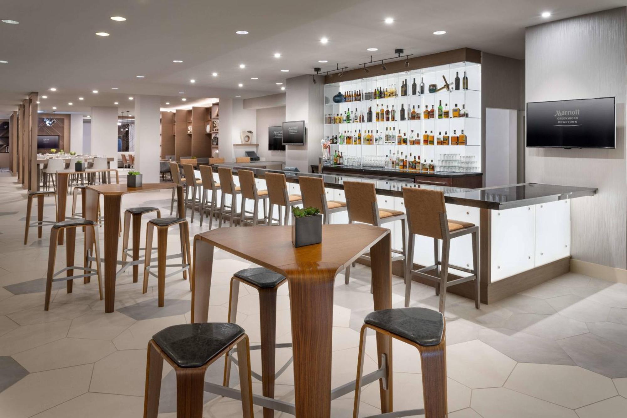 Marriott Greensboro Downtown Buitenkant foto